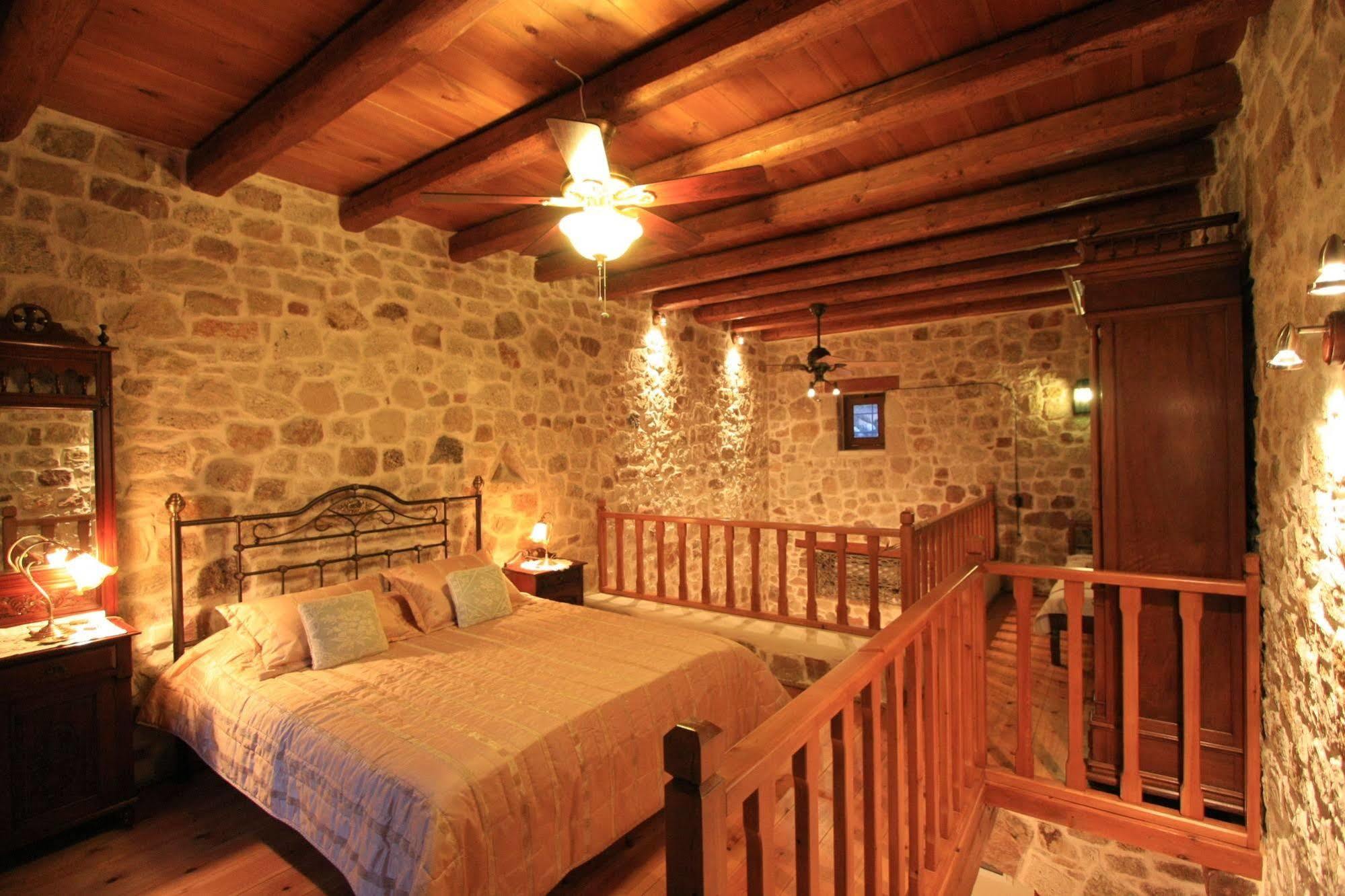 Lithos Traditional Guest Houses Xerokampos  Extérieur photo